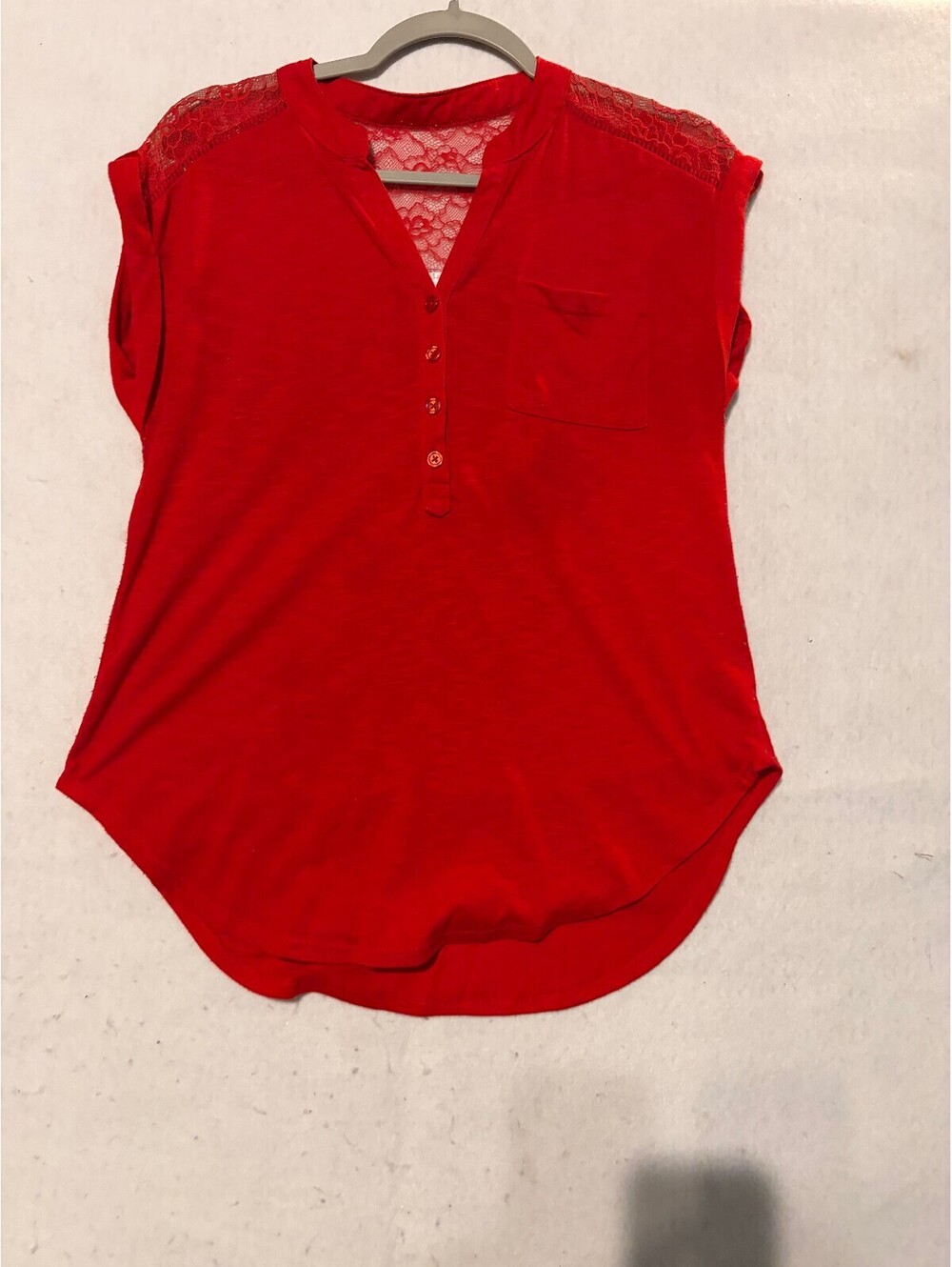 No Boundaries Red Lace Accent Sleeveless Blouse Small